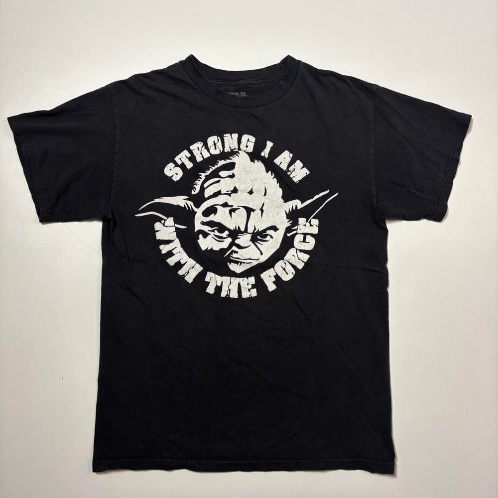 Philcos Black Star Wars Yoda Graphic T-Shirt - M